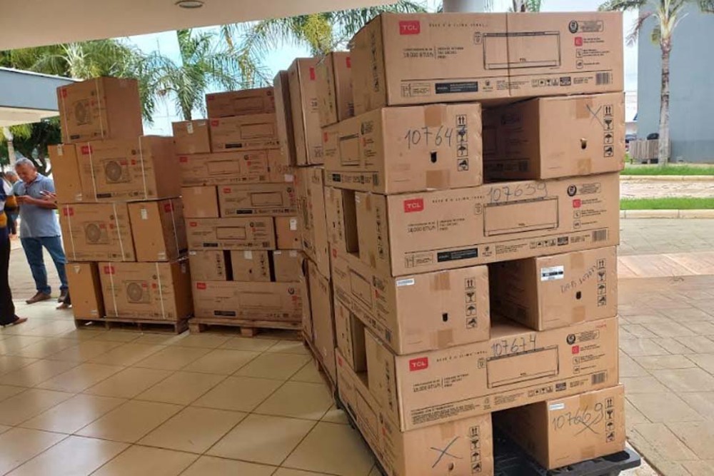 Prefeitura de Ariquemes entrega 46 novos aparelhos de ar-condicionado para Unidades Básicas de Saúde