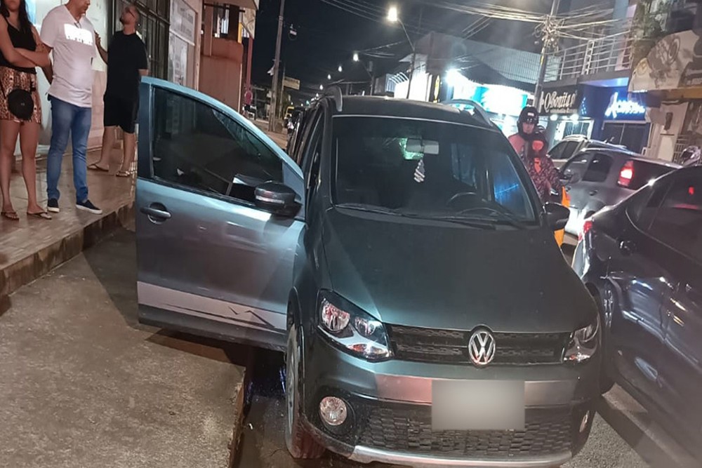 Polícia Militar recupera carro furtado em Porto Velho