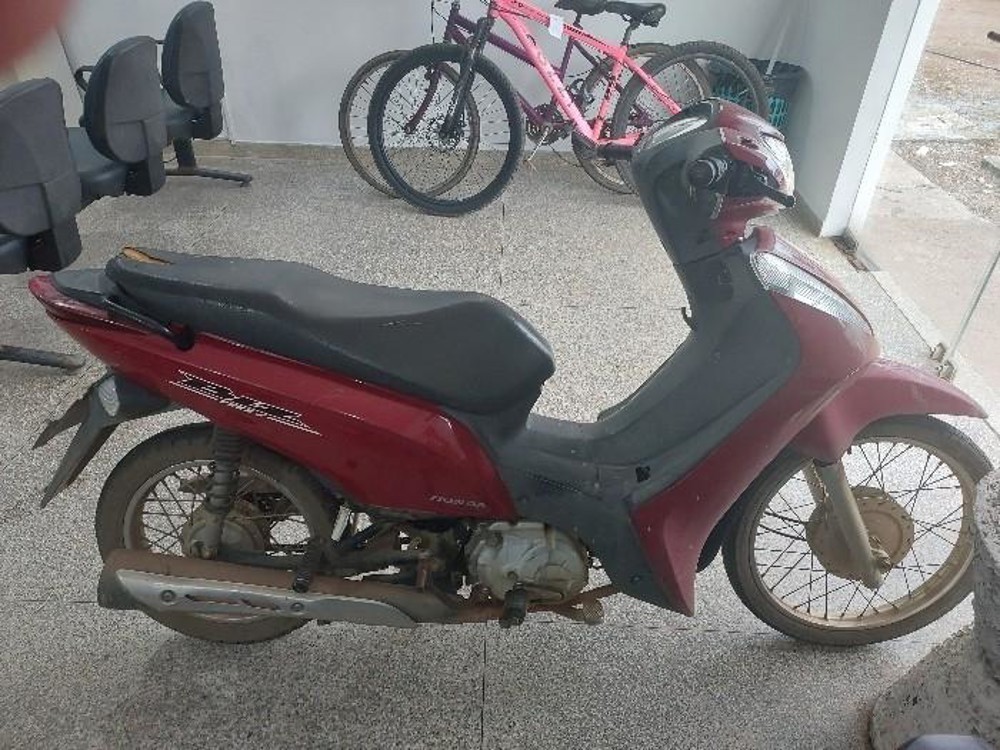 Polícia Militar de Rondônia recupera motocicleta furtada e detém suspeitos