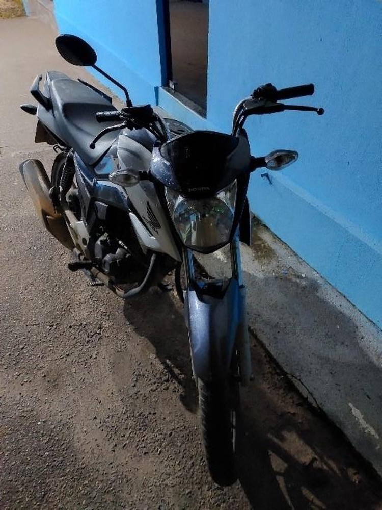 Ação da Polícia Militar recupera motocicleta roubada