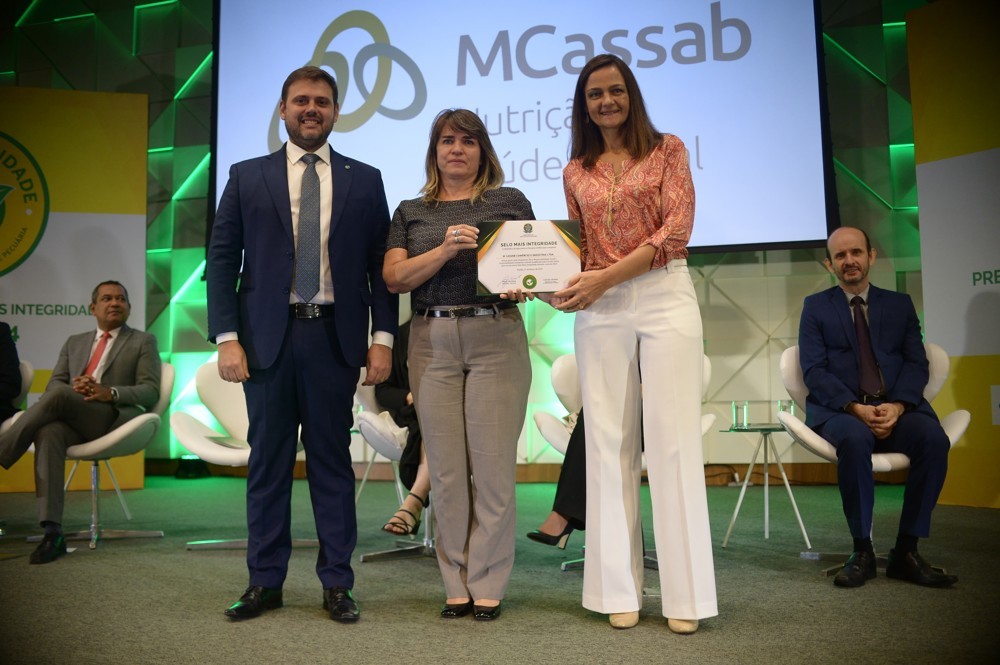 MCassab premiada com Selo Mais Integridade pelo MAPA por práticas de integridade no agronegócio
