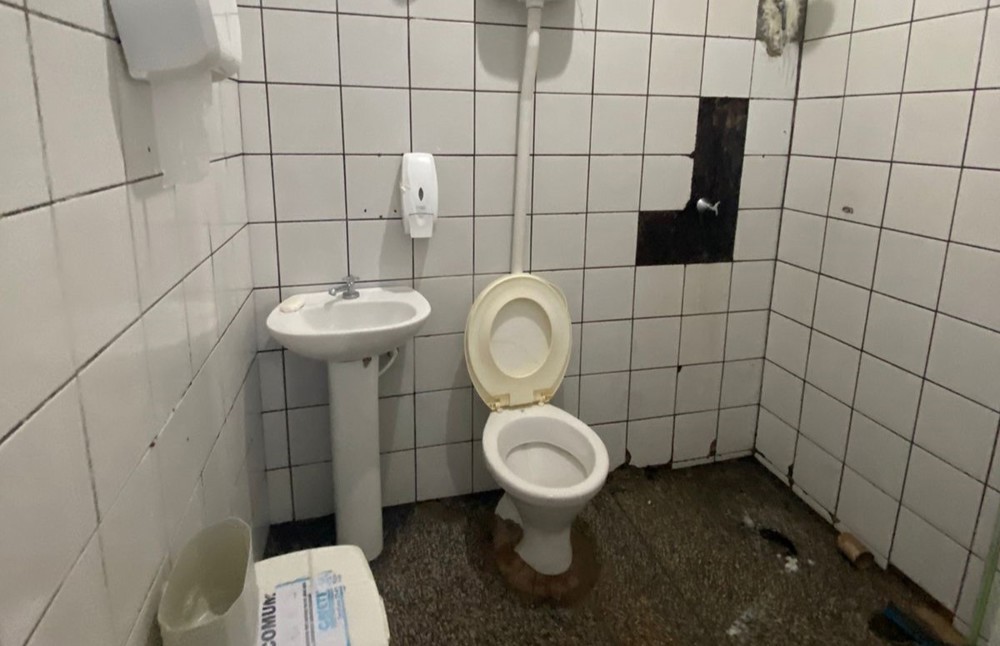 Dra. Taíssa solicita reforma dos banheiros do Hospital João Paulo II em Porto Velho