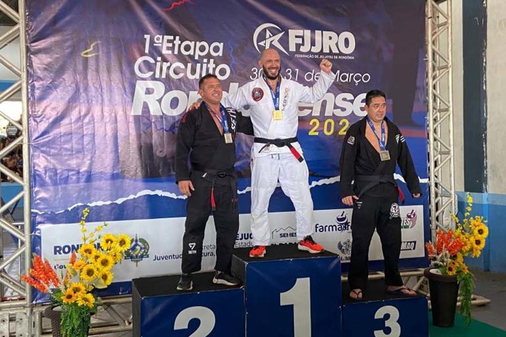 Atletas vilhenenses conquistam medalhas na 1ª Etapa do Circuito Rondoniense de Jiu-Jitsu