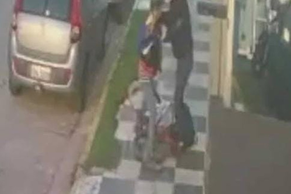 Garota é atacada a coronhadas ao tentar esconder celular durante roubo
