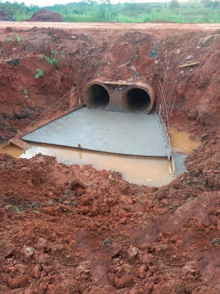 Governo de RO executa obras de drenagem na vila Marcão, distrito de Alta Floresta d’Oeste